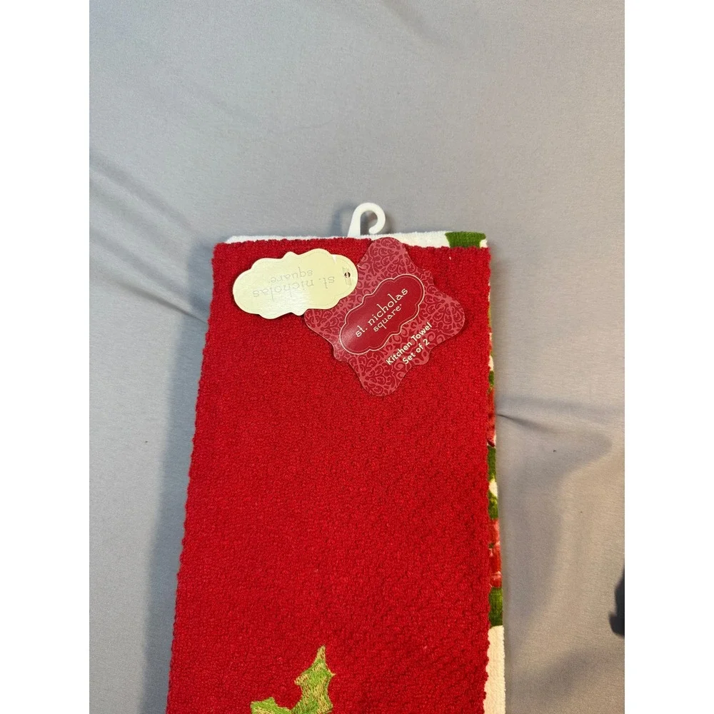 Lot of 4 Christmas Kitchen Dish‎ Towels Holiday Festive Gifting New